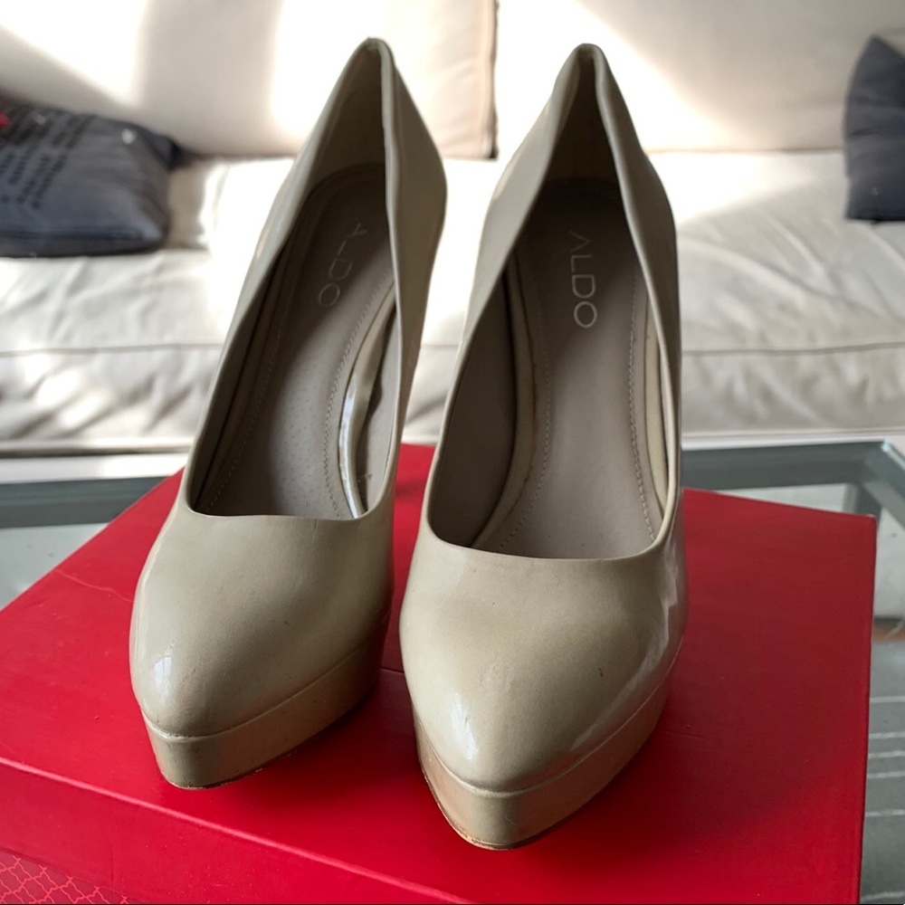 Aldo beige pumps